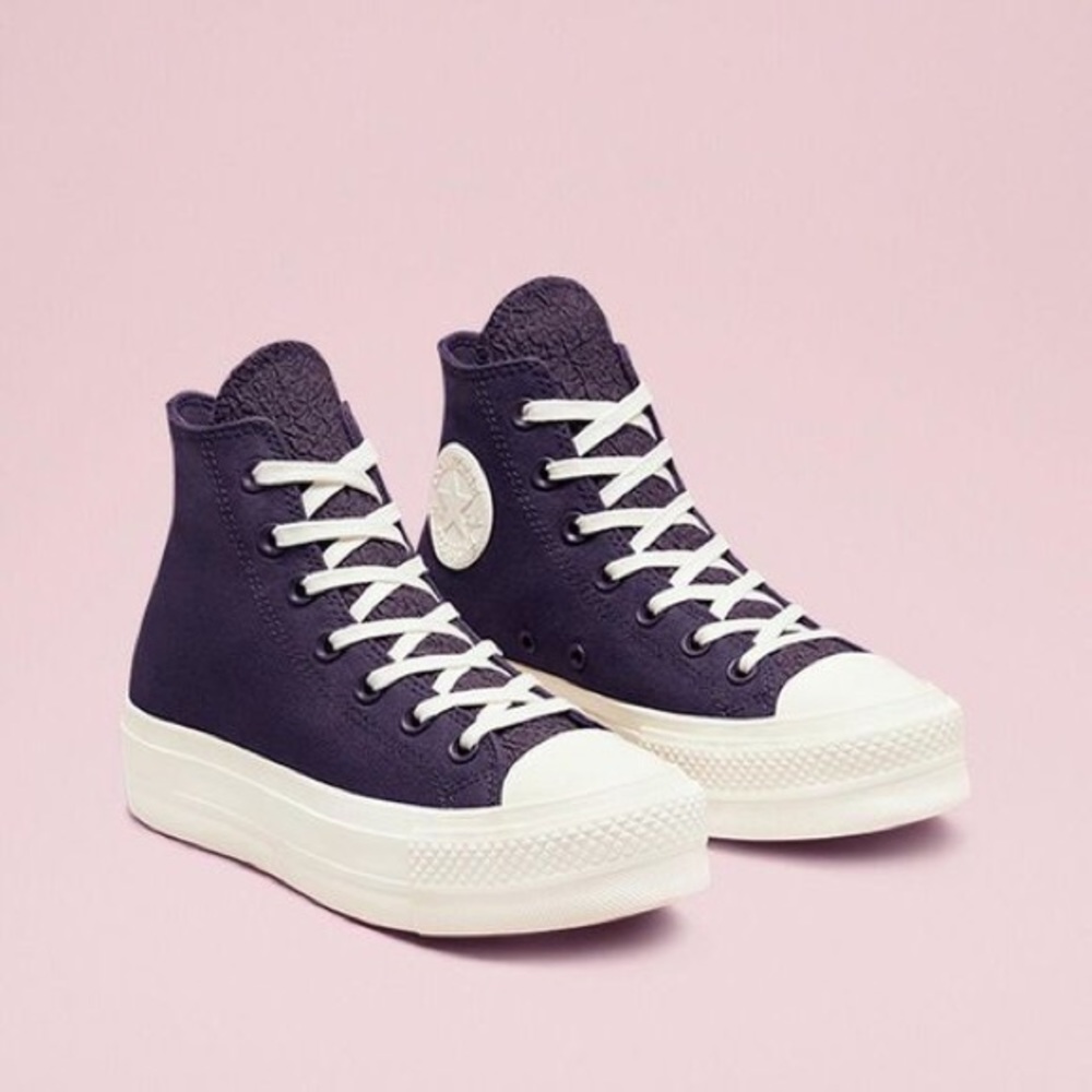NWOT Chuck Taylor All Star Lift Platform Tonal Jacquard